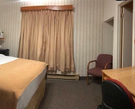 ת'אנדר ביי Kingsway Inn מראה חיצוני תמונה